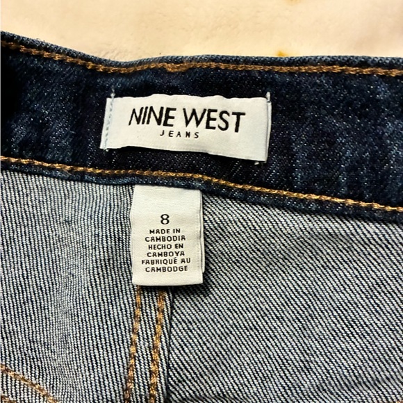 NWT Nine West Ladies Wide Leg Silver Detail Jeans ( Dark Wash) 8 - Picture 5 of 15